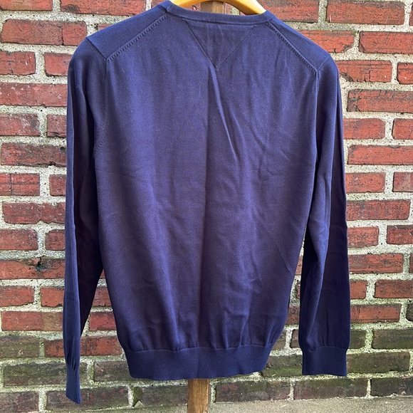 Men’s Navy Tommy Hilfiger Sweater NWT - Picture 6 of 6